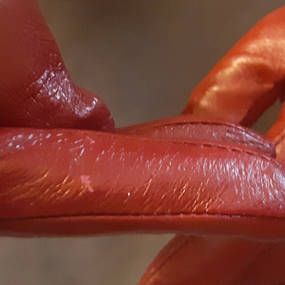 Burgundy Leather Gloves - Picture 15 of 16